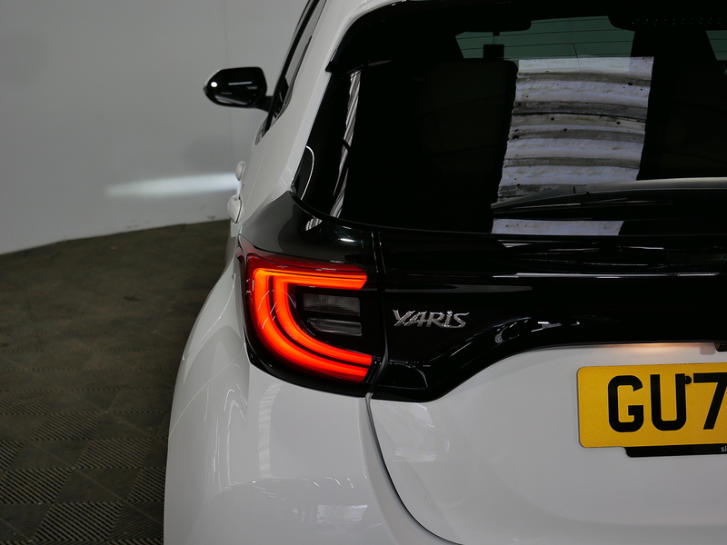 Toyota Yaris VVT-h Excel - U4261