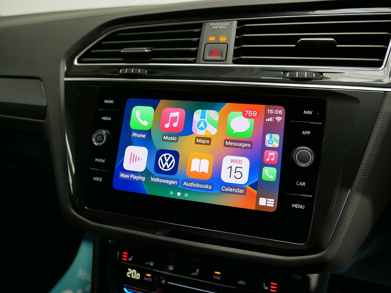 Volkswagen Tiguan TSI R-Line - U4270