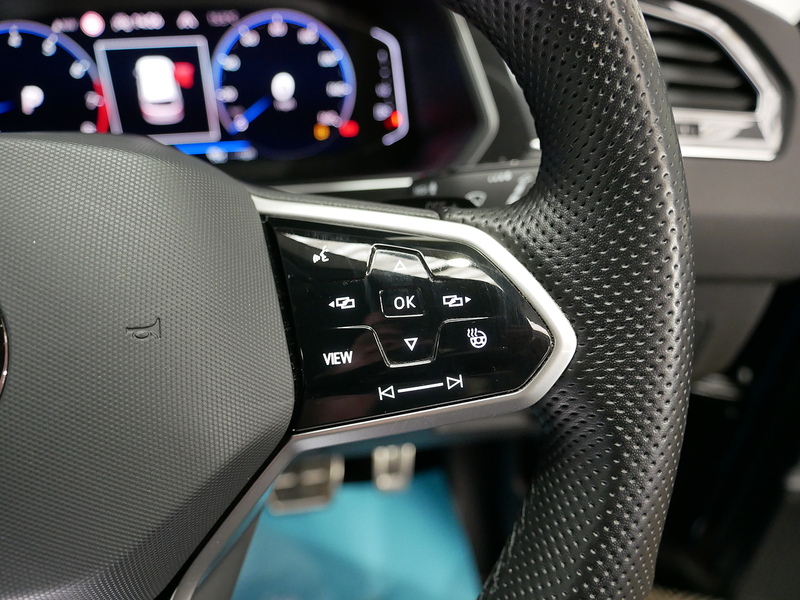 Volkswagen Tiguan TSI R-Line - U4270