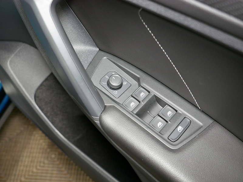 Volkswagen Tiguan TSI R-Line - U4270