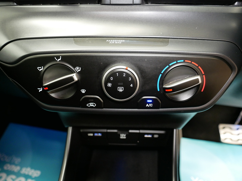 Hyundai BAYON T-GDi MHEV SE Connect - U4273