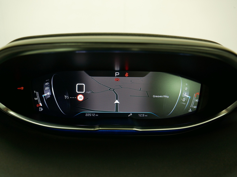 Peugeot 3008 BlueHDi Allure Premium + - U4279