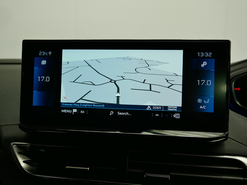 Peugeot 3008 BlueHDi Allure Premium + - U4279