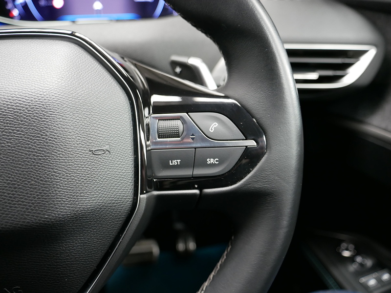 Peugeot 3008 BlueHDi Allure Premium + - U4279