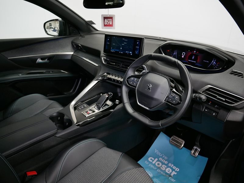 Peugeot 3008 BlueHDi Allure Premium + - U4279