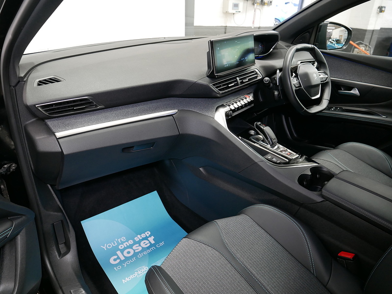 Peugeot 3008 BlueHDi Allure Premium + - U4279