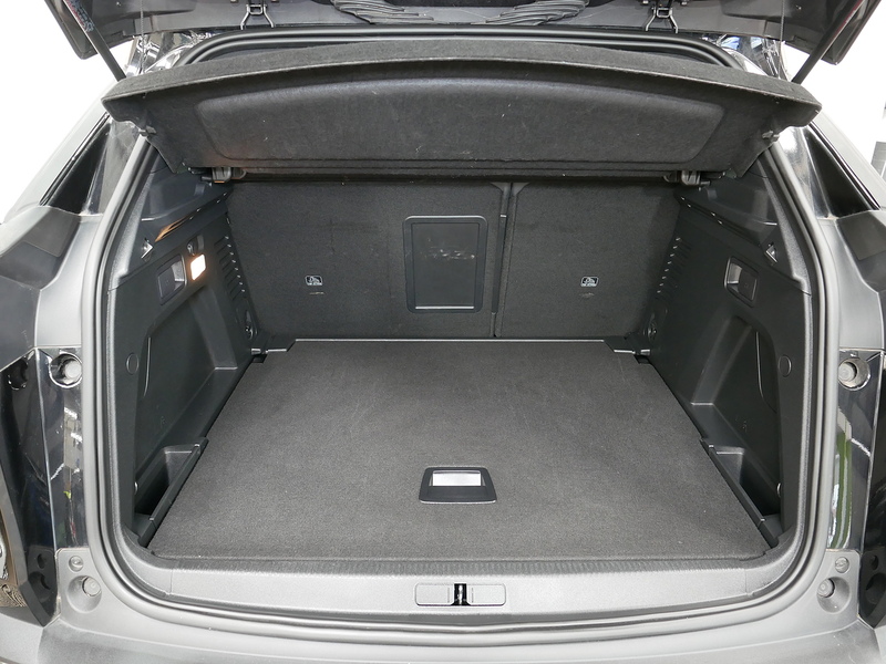 Peugeot 3008 BlueHDi Allure Premium + - U4279