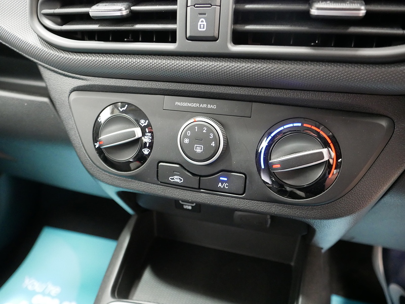 Hyundai i10 SE Connect - U4296