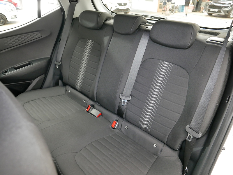 Hyundai i10 SE Connect - U4296
