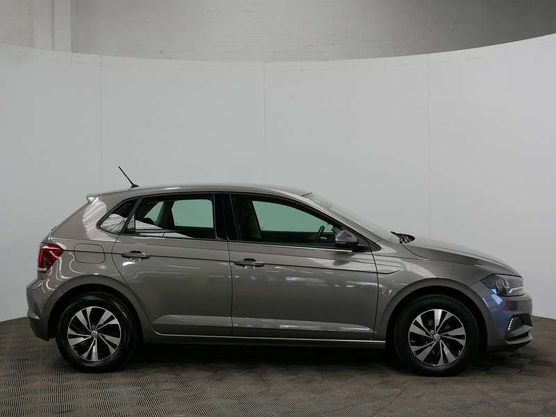 Volkswagen Polo SE - U4330