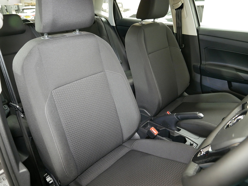 Volkswagen Polo SE - U4330