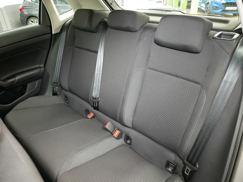 Volkswagen Polo SE - U4330