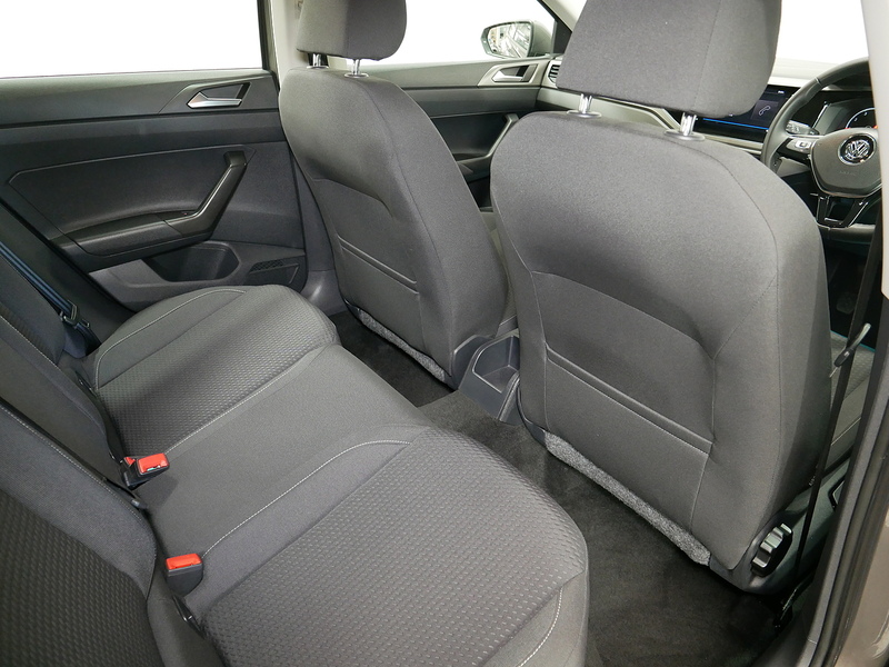 Volkswagen Polo SE - U4330
