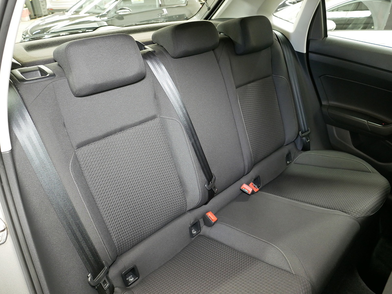 Volkswagen Polo SE - U4330