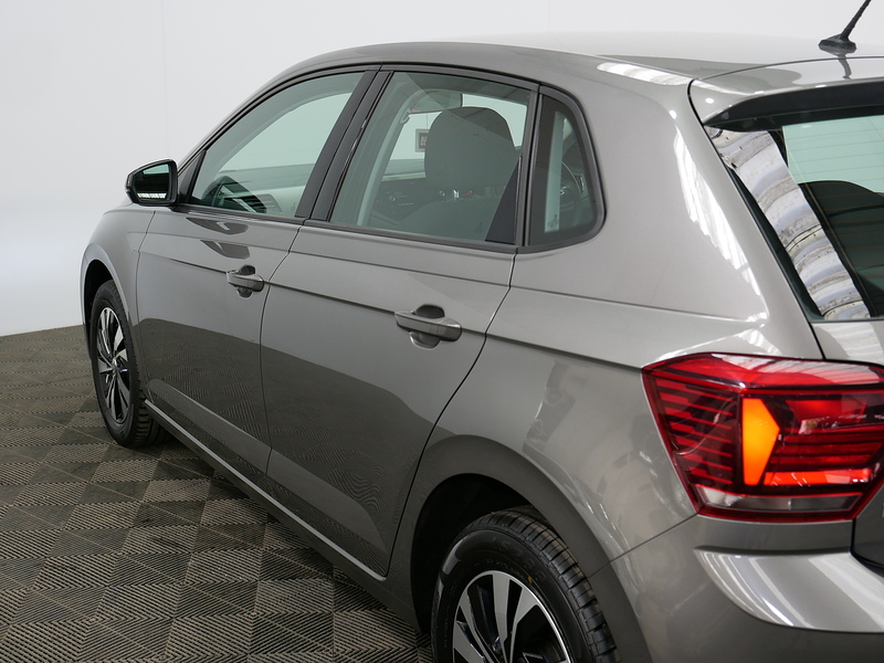 Volkswagen Polo SE - U4330
