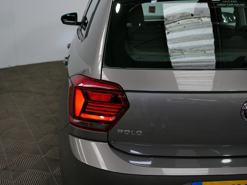 Volkswagen Polo SE - U4330