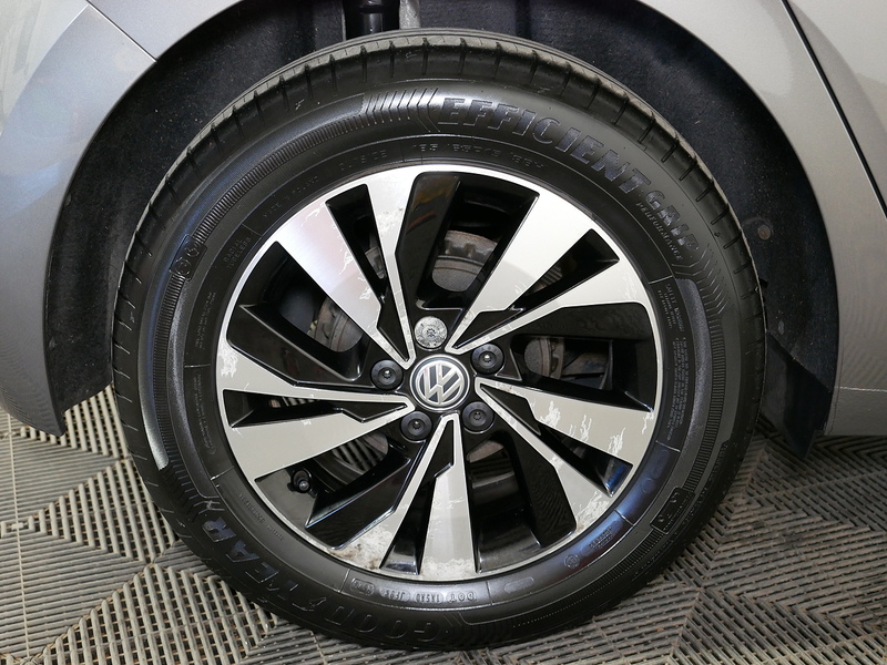 Volkswagen Polo SE - U4330