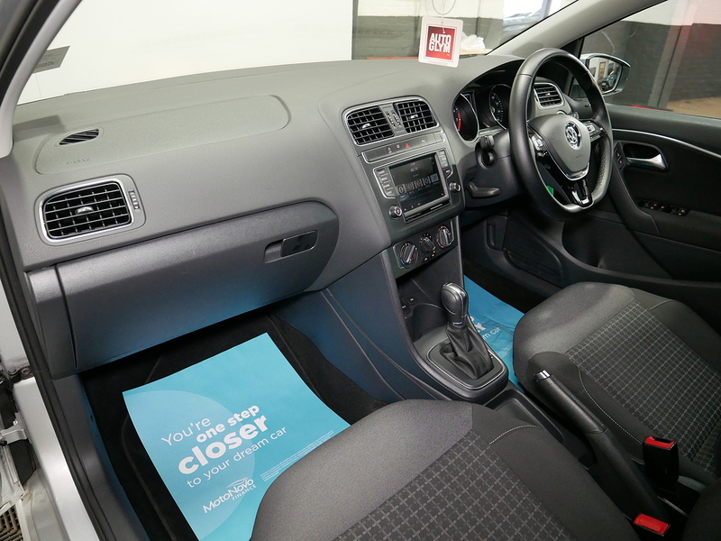 Volkswagen Polo TSI Match Edition - U4349