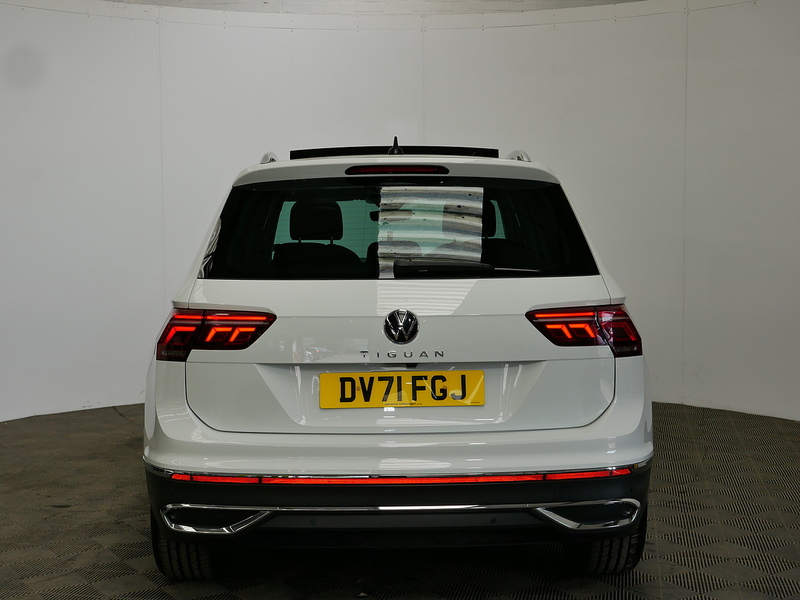 Volkswagen Tiguan TSI Elegance - U4363