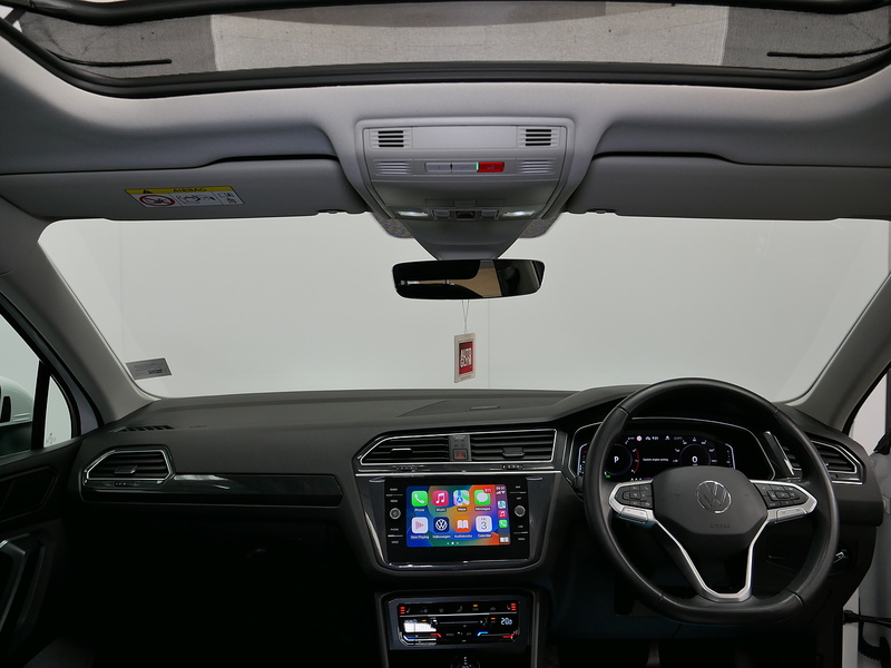 Volkswagen Tiguan TSI Elegance - U4363