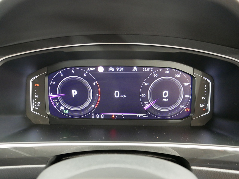 Volkswagen Tiguan TSI Elegance - U4363