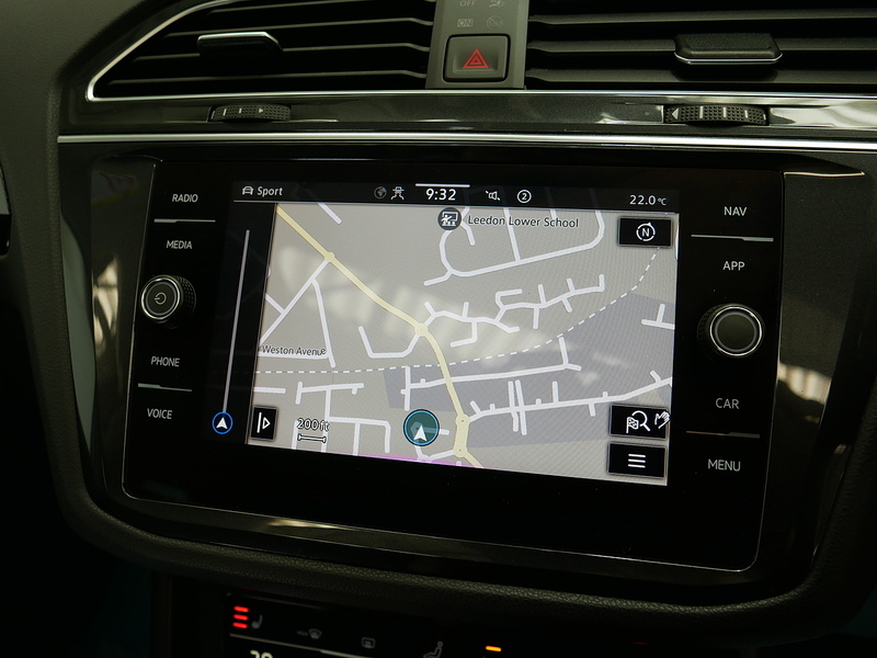 Volkswagen Tiguan TSI Elegance - U4363