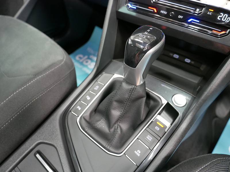 Volkswagen Tiguan TSI Elegance - U4363