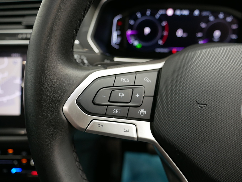 Volkswagen Tiguan TSI Elegance - U4363