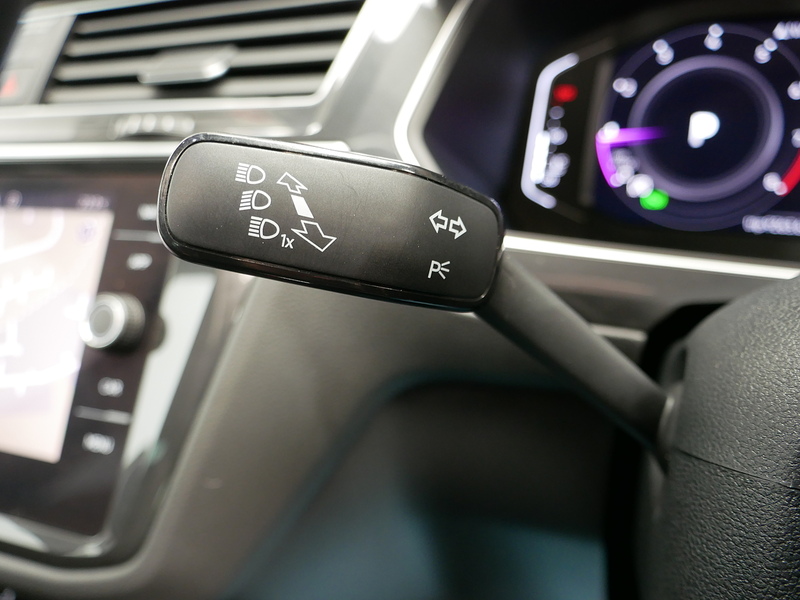 Volkswagen Tiguan TSI Elegance - U4363