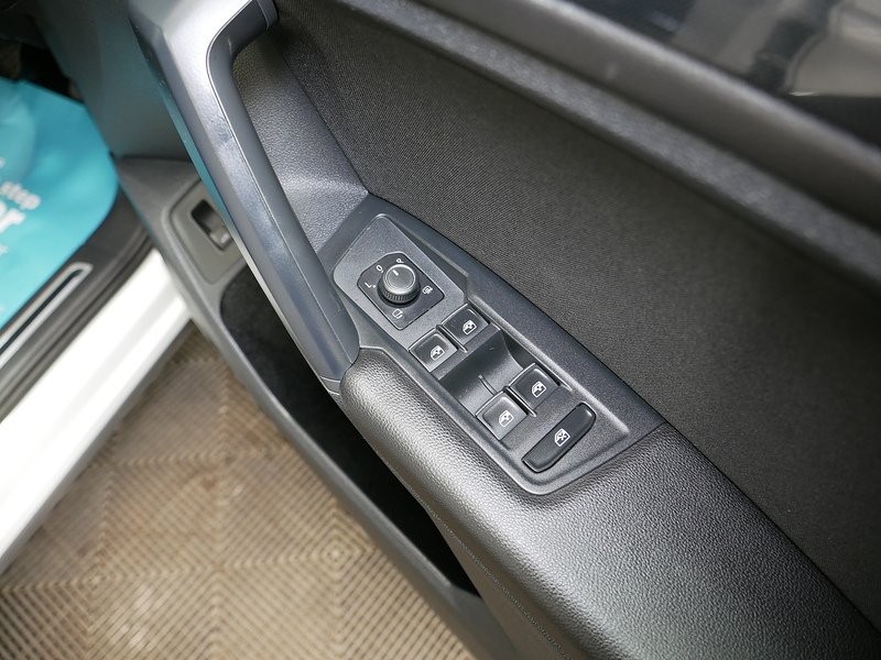Volkswagen Tiguan TSI Elegance - U4363