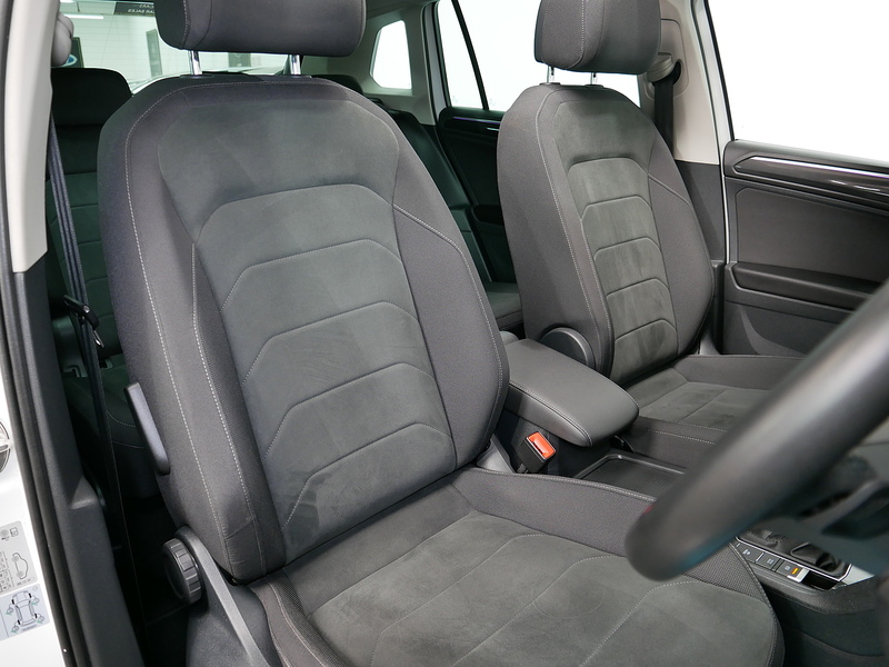 Volkswagen Tiguan TSI Elegance - U4363