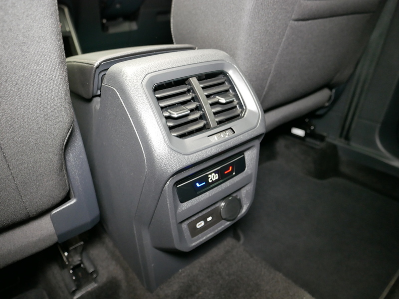 Volkswagen Tiguan TSI Elegance - U4363