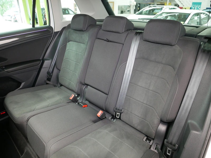 Volkswagen Tiguan TSI Elegance - U4363