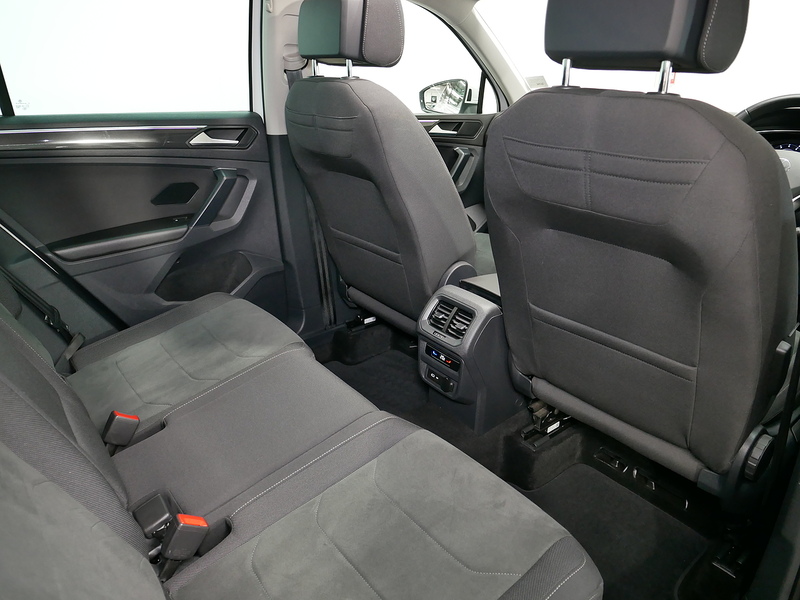Volkswagen Tiguan TSI Elegance - U4363