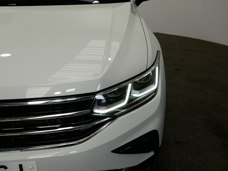 Volkswagen Tiguan TSI Elegance - U4363