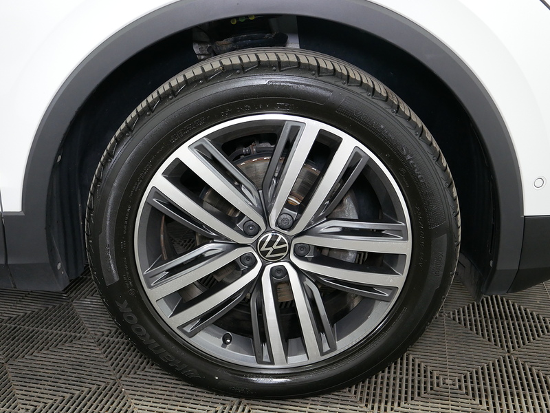 Volkswagen Tiguan TSI Elegance - U4363