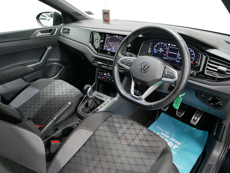 Volkswagen Taigo TSI R-Line - U4364