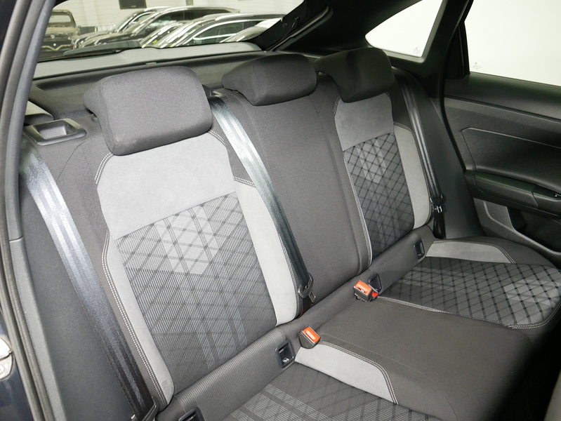 Volkswagen Taigo TSI R-Line - U4364