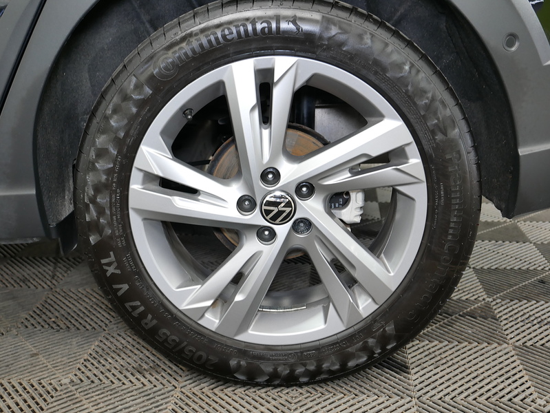 Volkswagen Taigo TSI R-Line - U4364