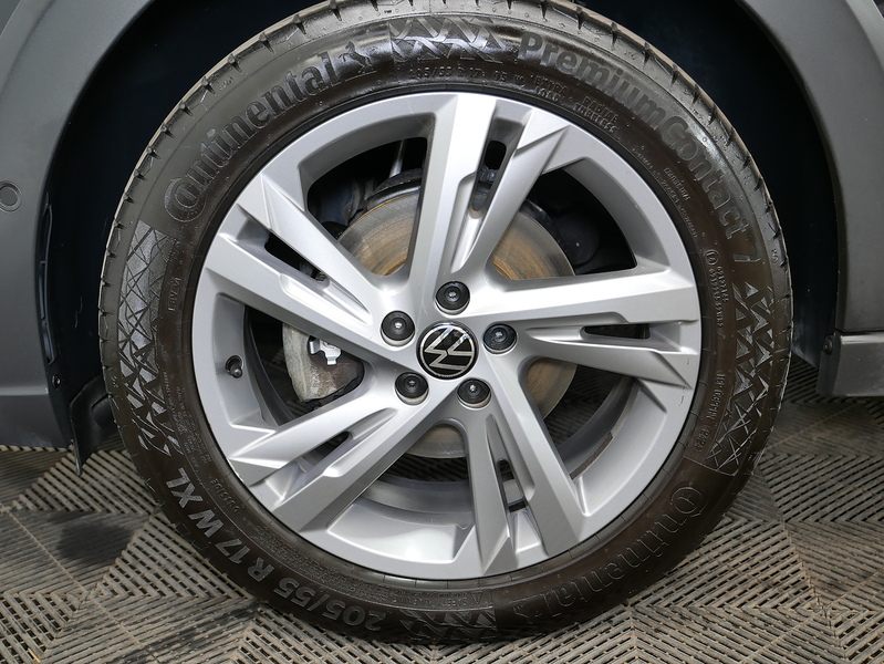 Volkswagen Taigo TSI R-Line - U4364