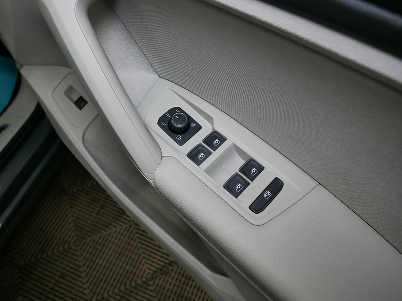Volkswagen Tiguan TSI Elegance - U4370