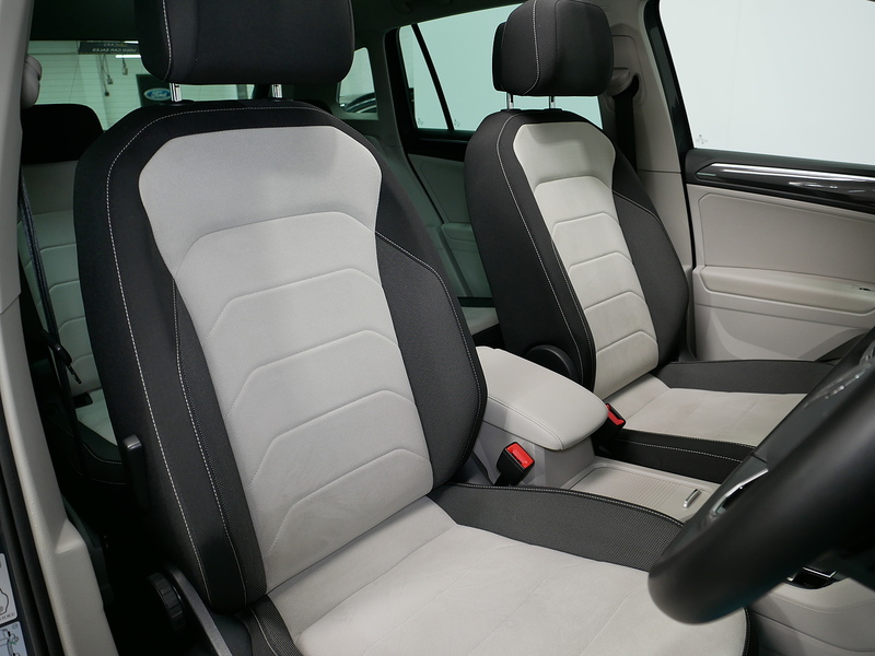 Volkswagen Tiguan TSI Elegance - U4370