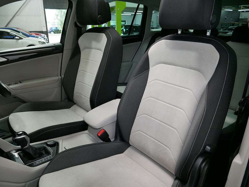 Volkswagen Tiguan TSI Elegance - U4370