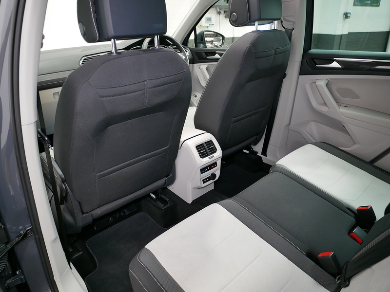 Volkswagen Tiguan TSI Elegance - U4370