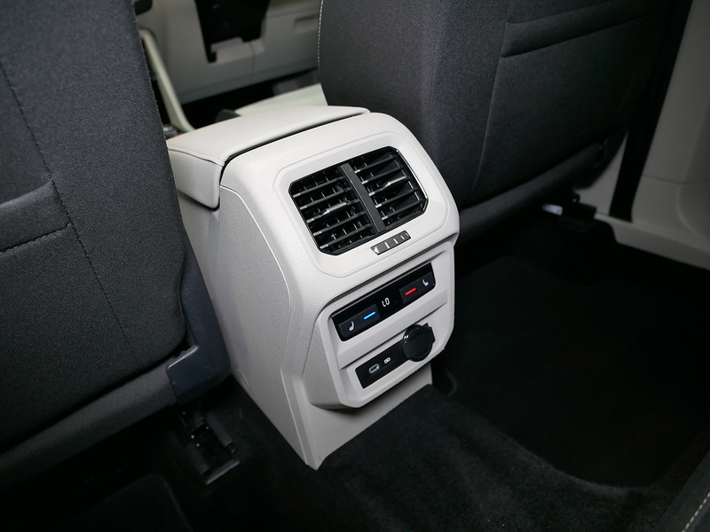Volkswagen Tiguan TSI Elegance - U4370