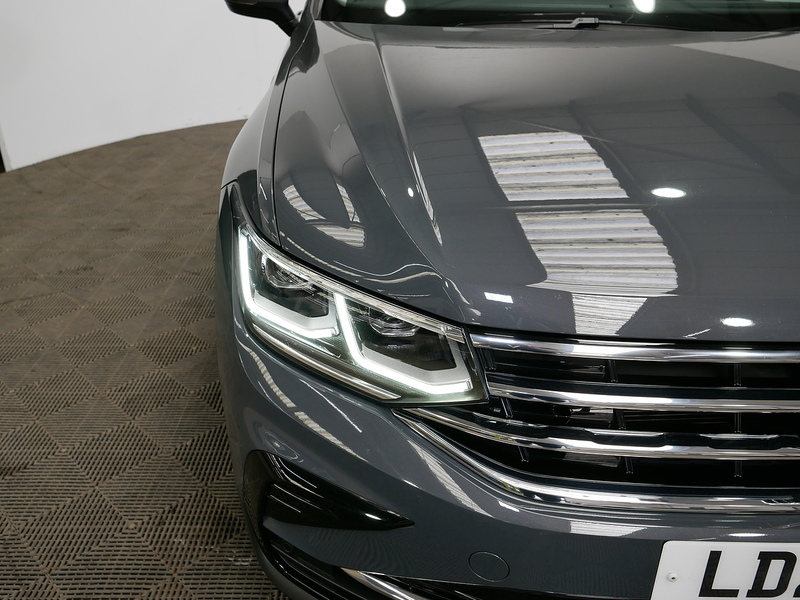 Volkswagen Tiguan TSI Elegance - U4370