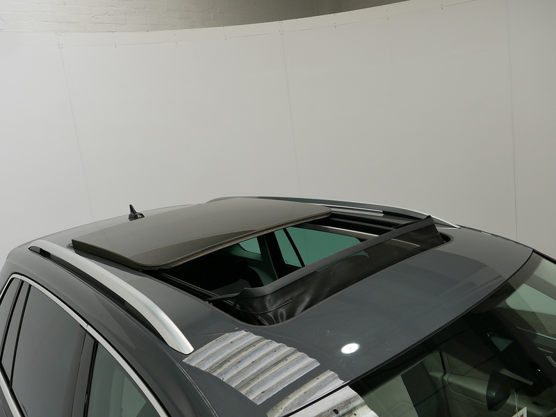 Volkswagen Tiguan TSI Elegance - U4370
