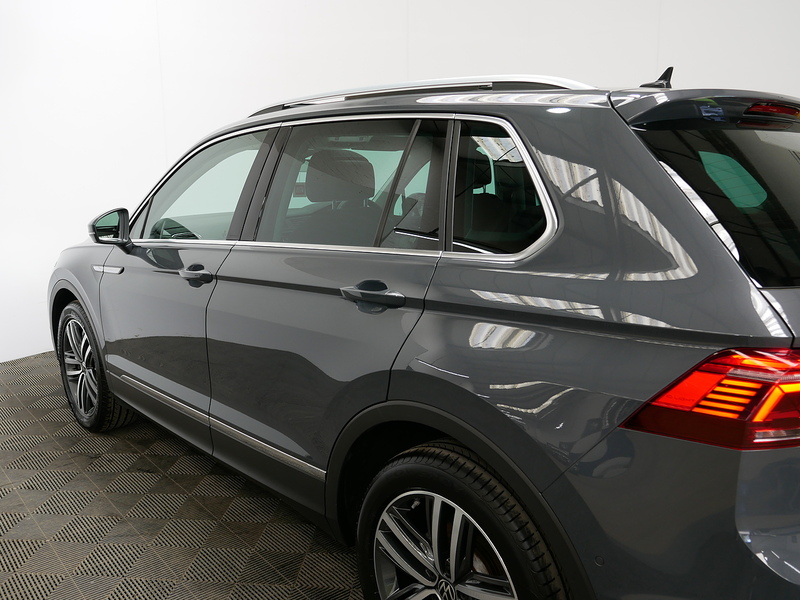 Volkswagen Tiguan TSI Elegance - U4370