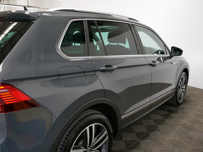 Volkswagen Tiguan TSI Elegance - U4370