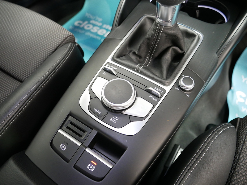 Audi A3 TFSI S line - U4400